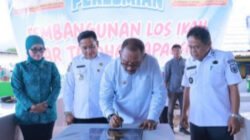 Burhanuddin Resmikan Los Ikan Tadoha Mapaccing